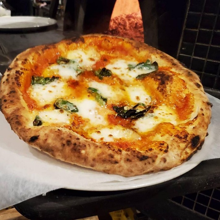 成田市のイタリアン ピッツェリア・エ・バール・レガーメのマルゲリータ