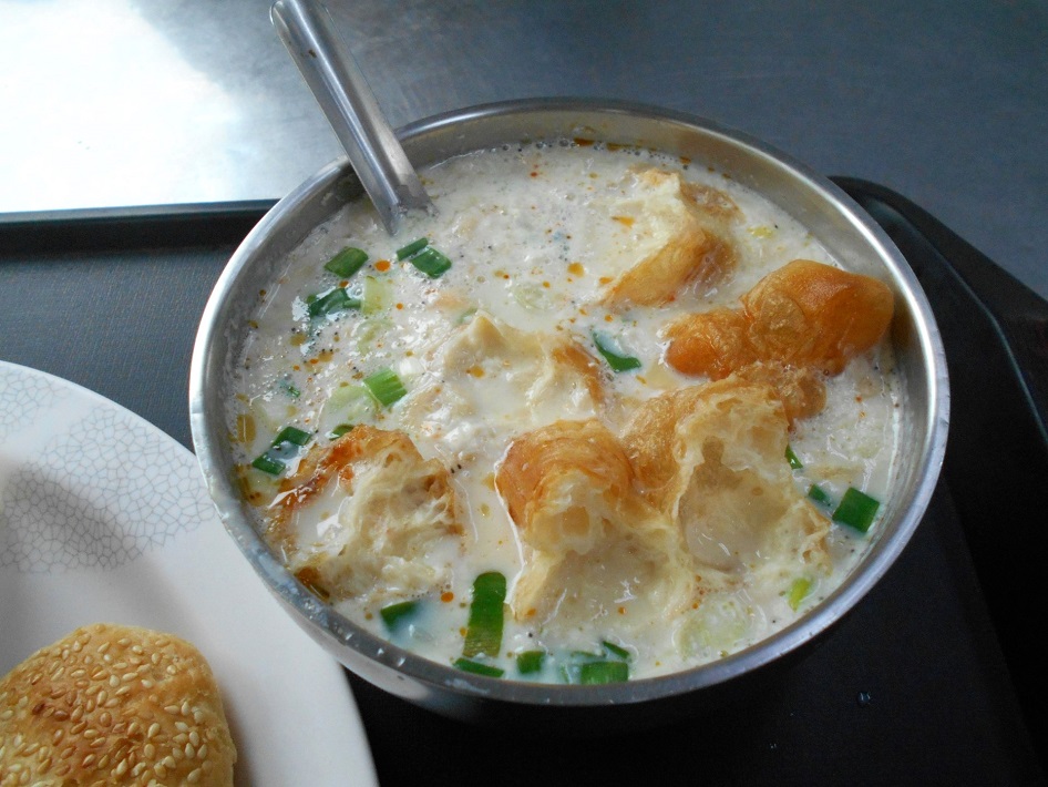 鹹豆漿（シェントウジャン）　台湾の朝ごはん