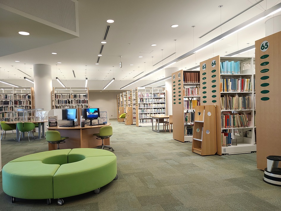 聖徳大学川並弘昭記念図書館
