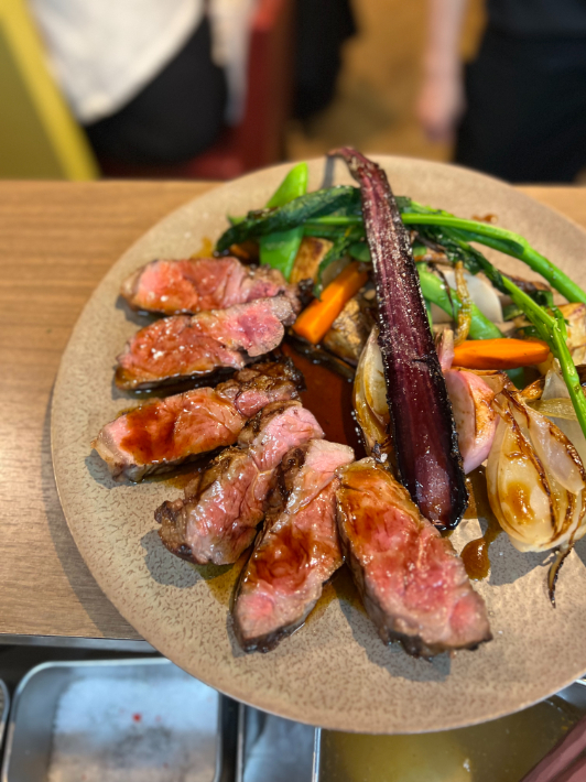 船橋市のフレンチビストロ  LATIN GASSE GASTRO BARの自家製ローストビーフ
