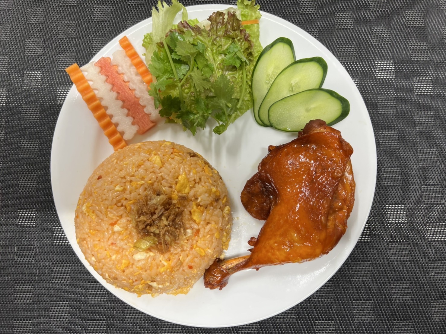 【松戸市】新松戸駅から徒歩3分の「ベトナム料理ひまわり」は珍しいヤギやアヒル料理が食べられて宴会もOK！