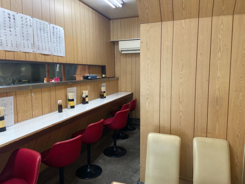 【稲毛区緑町】学生や腹ペコ民の強い味方！ジャンボシリーズが大人気「お食事処　甘太郎」