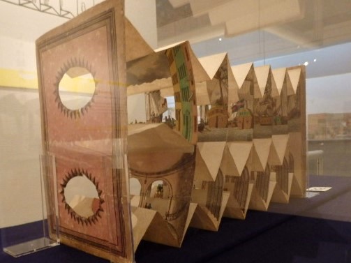 市川市文学ミュージアム「アメイジング・ストーリー しかけ絵本の世界展」開催中