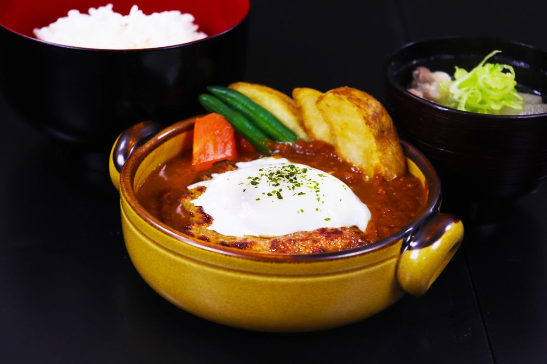 【美浜区幸町】食べ放題の手作りお総菜や最高級のトンカツが名物の老舗「梨果園＆丹乃蔵」