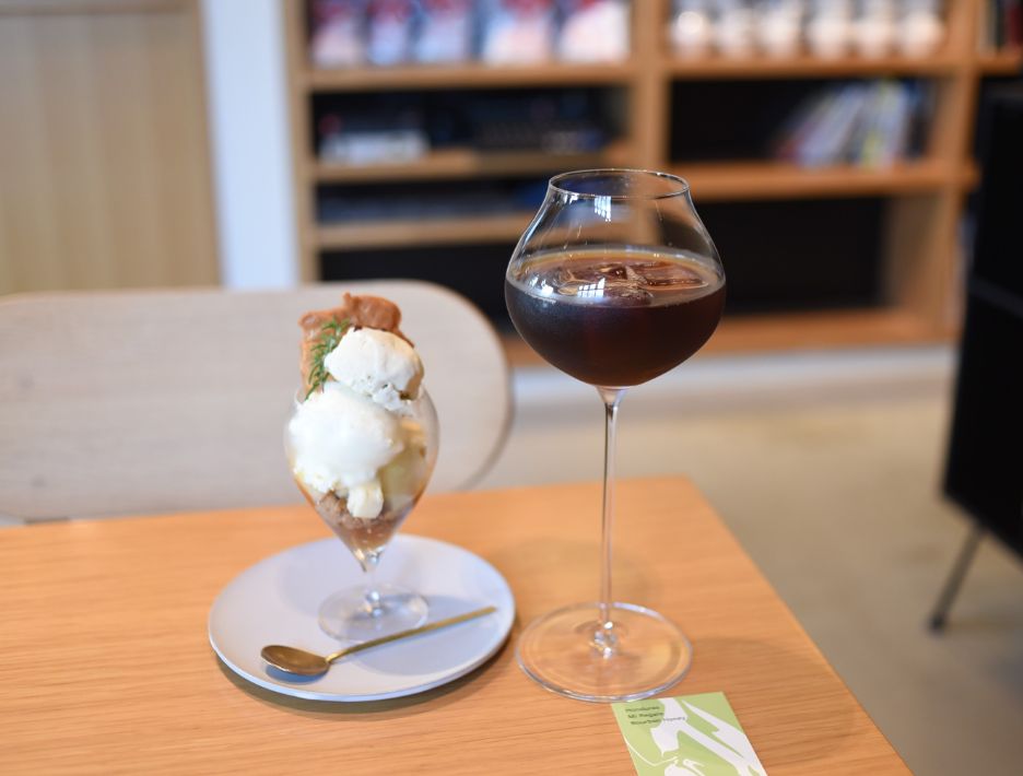 【高柳】サステナビリティを大切にコーヒー文化を紡いでいくロースタリーカフェ「ease coffee」