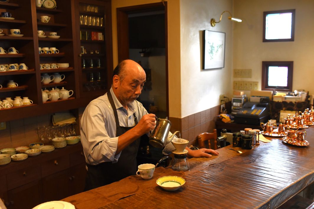 【新柏】くつろげる一軒家でいただくコーヒーは好みのカップを指名して「珈琲亭 やまもも」
