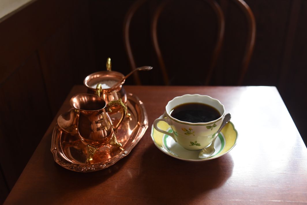 【新柏】くつろげる一軒家でいただくコーヒーは好みのカップを指名して「珈琲亭 やまもも」