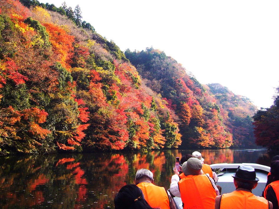 亀山湖の紅葉