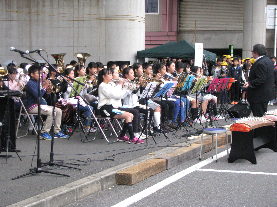 八千代市 第7回黒沢池のたたら祭 中学生によるブラスバンド演奏