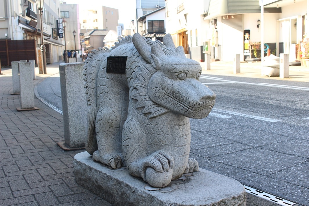 成田山観光のモデルコース！食べ歩きにおすすめの表参道
