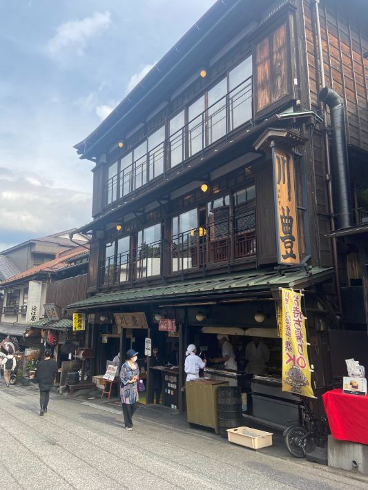 成田といえばうなぎ！明治43年創業の老舗「川豊本店」でいただく上うな重