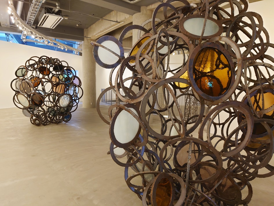 市原湖畔美術館 光の柱 青木野枝展