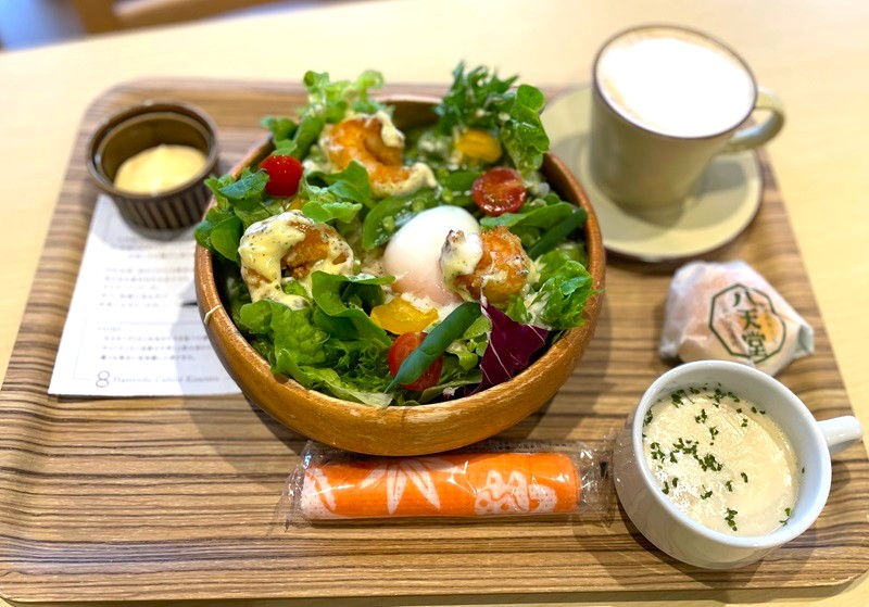 彩り野菜とエビマヨのカフェリエライス」(セット1,980円)