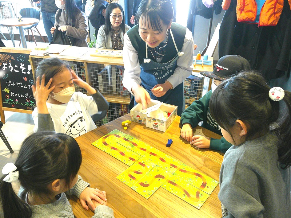 中学生とボードゲームで遊ぼう！企画型ボランティア初開催【茨城県取手市】