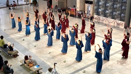 とうかつ地域文化祭 ハワイアンフラの発表
