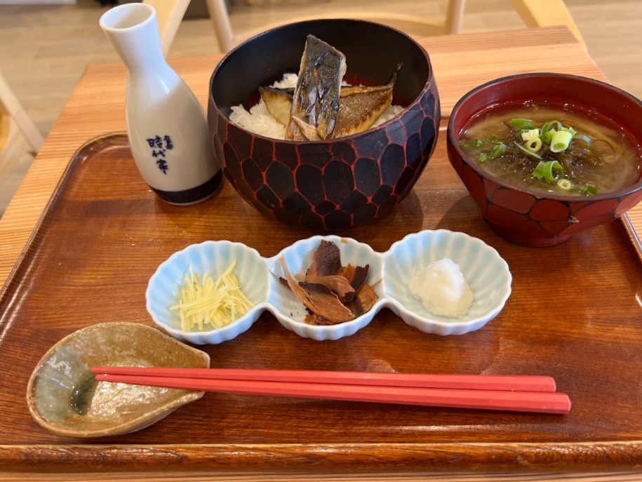 時代家88 Food Camp「日替わり鮮魚の漬け茶漬け」