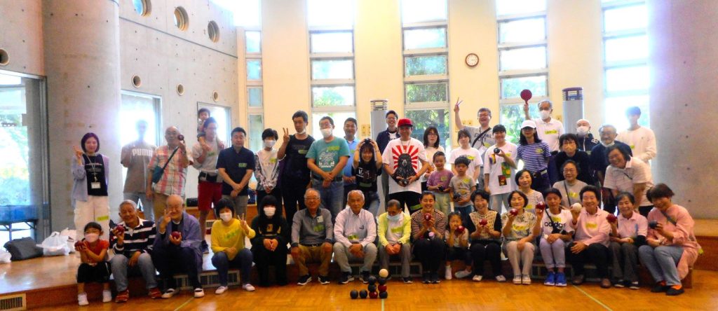 市川BBSの会主催「ボッチャ交流会」の参加者たち