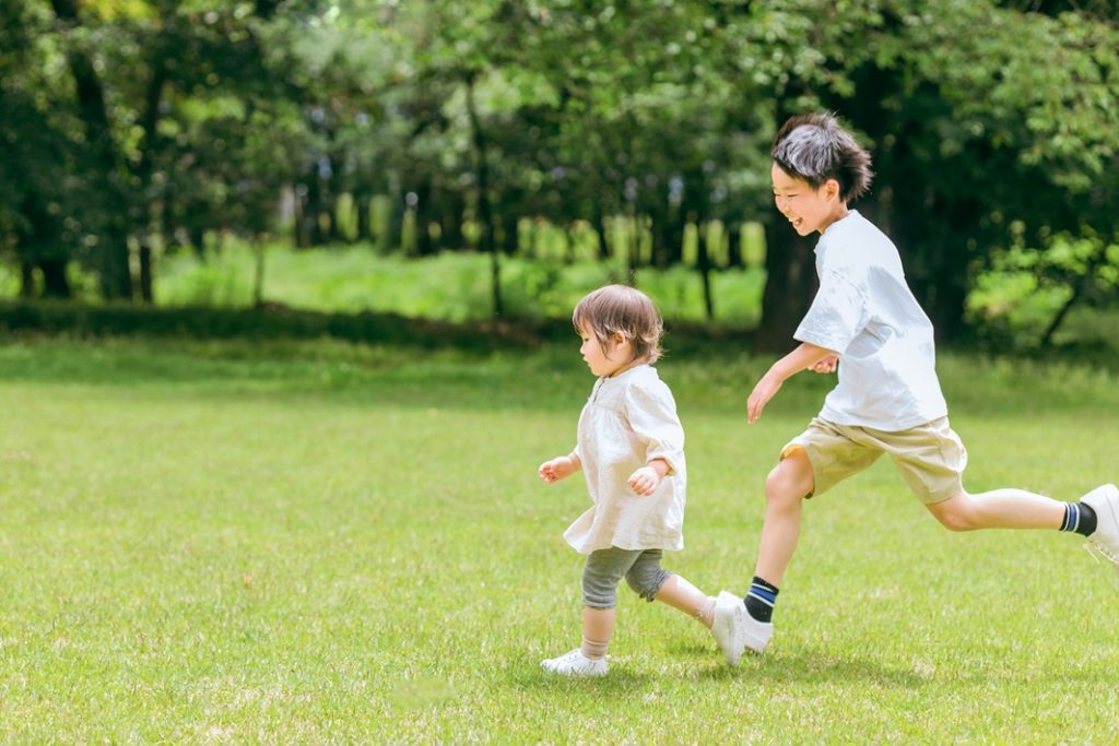 なかなか寝ない!子どもの寝かしつけのコツは?良質な睡眠のためにできること