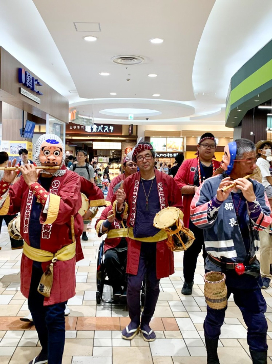 祭りを盛り上げるお囃子