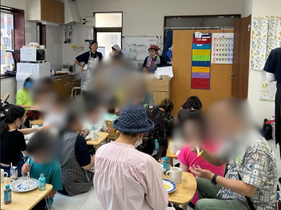 こども食堂は和気あいあいでした