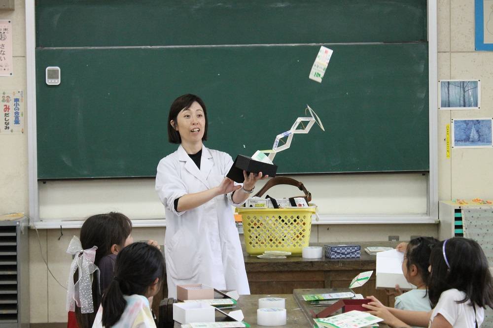 「わくわく実験工房」元理科教師の糸日谷美奈子さん(千葉市在住)生きた防災を伝え続ける