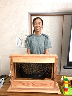「伝える養蜂家」を目指して 青木小百合さん