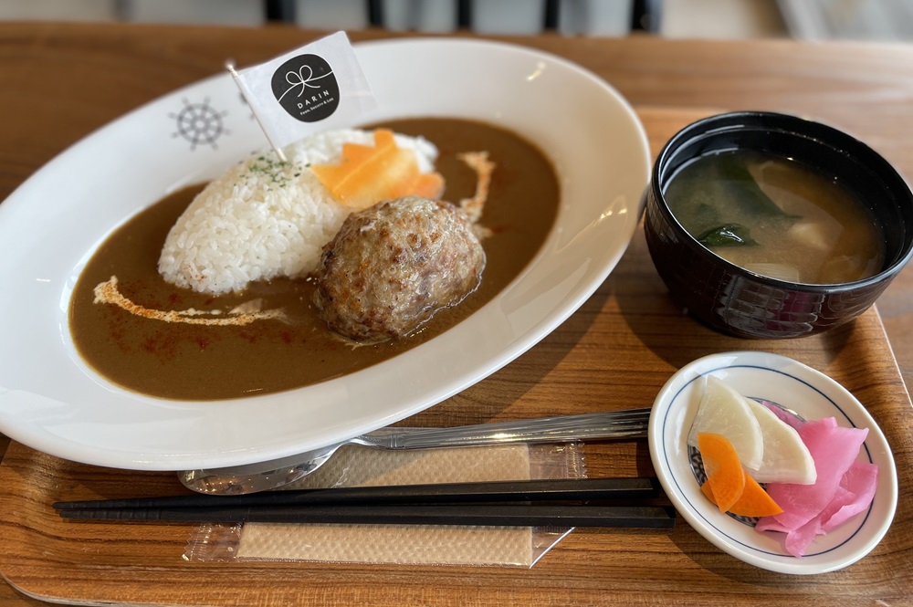 海軍のごちそうメニュー「フーカデンビーフ」とは? 木更津市内の9店舗で復活した「海自」フーカデンビーフカレーを実食してみた!