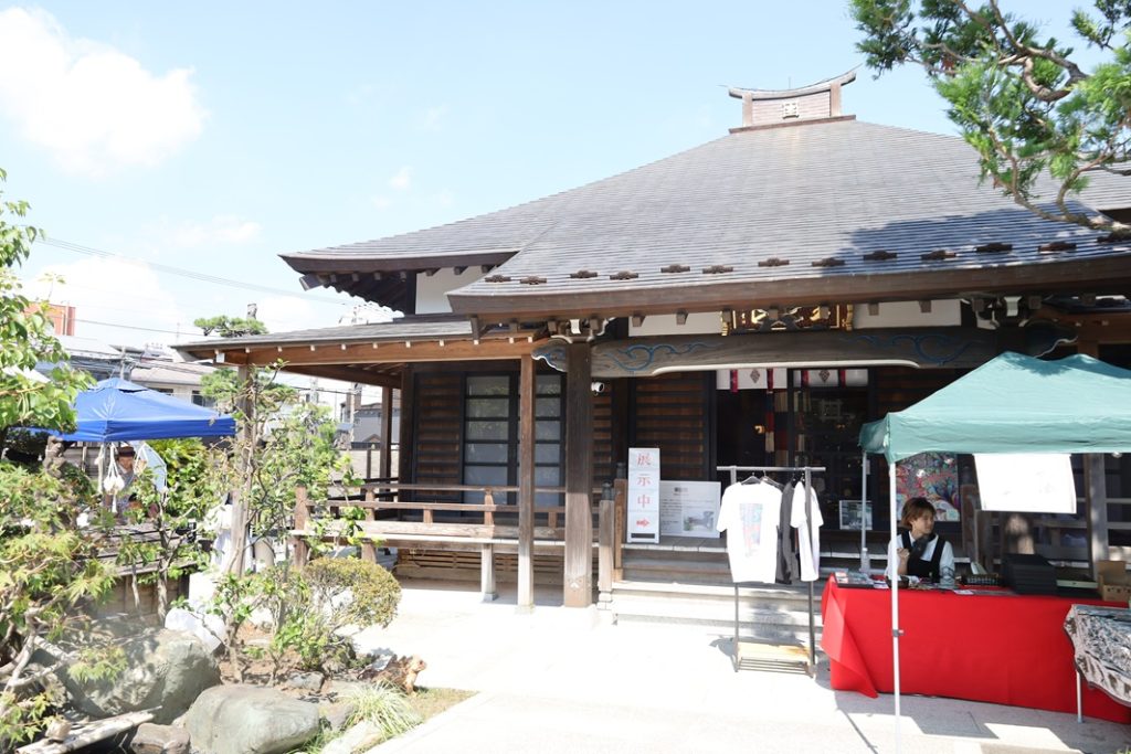 【市川市】アートなお寺「泉山安国院」で1日を♪第3回寺庭マルシェ 11月30日開催