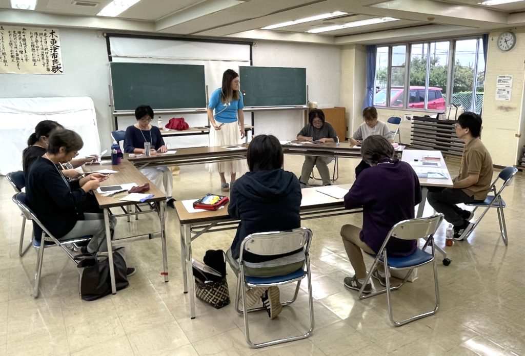 金田さん（中央）がわかりやすく指導してくれます