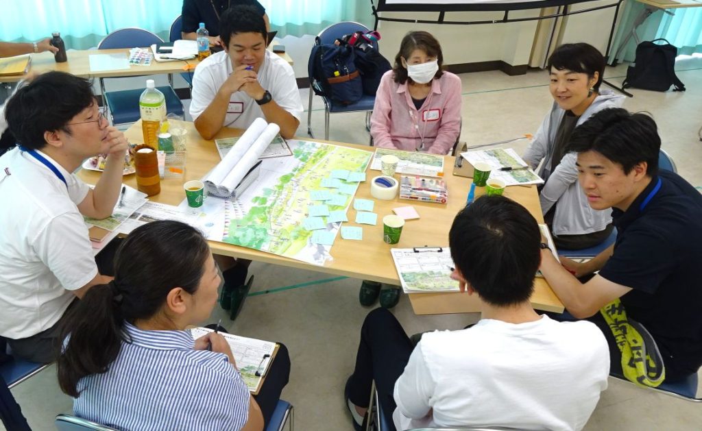 高洲第二団地「しろやま公園」みんなでアイデアを出し合ったワークショップ
