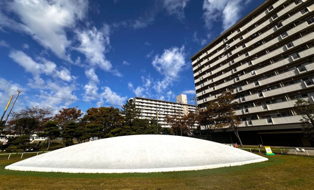 高洲第二団地「しろやま公園」団地の中に魅力的な遊び場が誕生