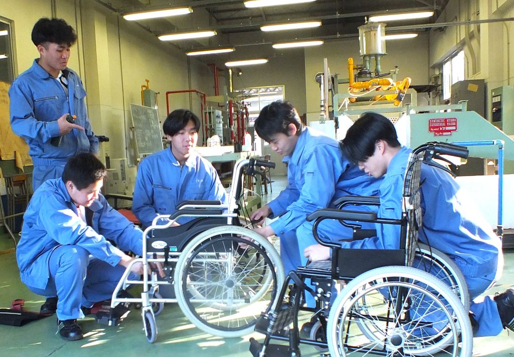 「空飛ぶ車いすプロジェクト」清水高等学校