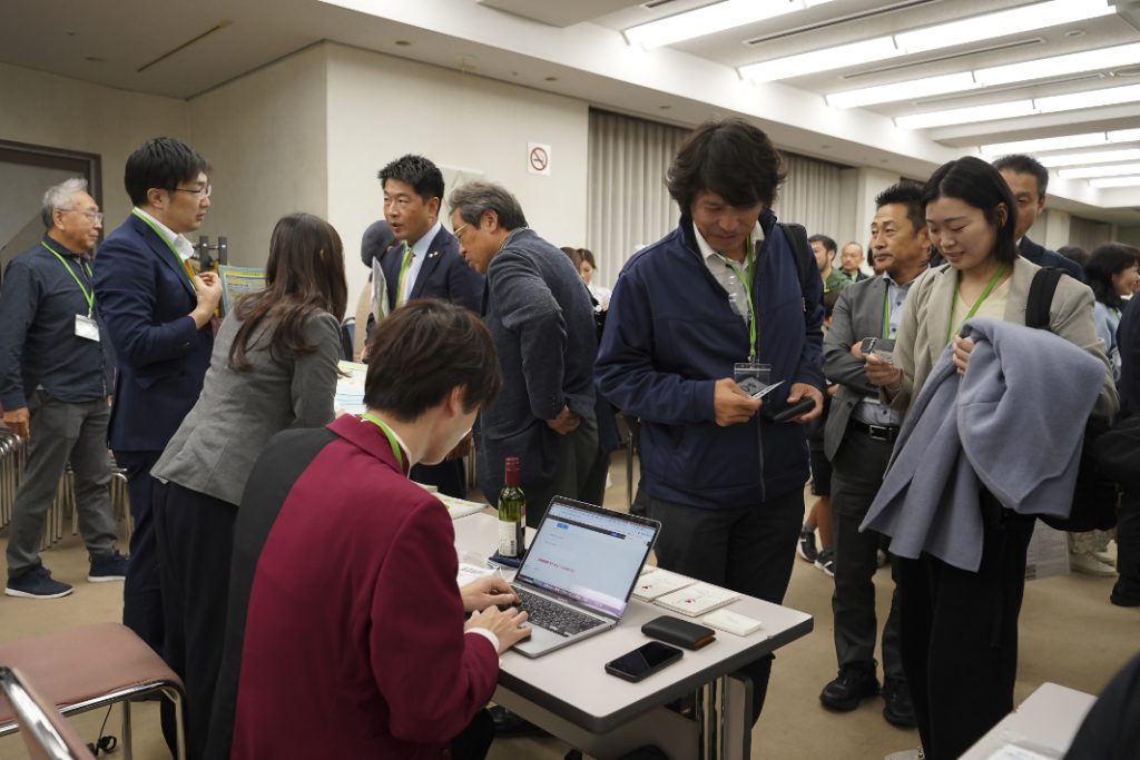 投票の様子(写真は2024年千葉市開催のもの)