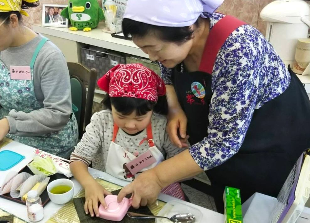 ナラシドまちゼミ2025　おにぎらず作りに挑戦