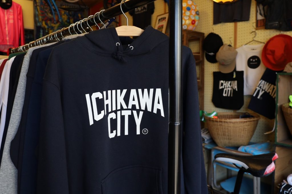 ボーダーレスな何でも屋・湊誠也さん(市川市在住)自転車屋店主×イベント企画×ラジオDJ、多彩な活動の原動力とは?