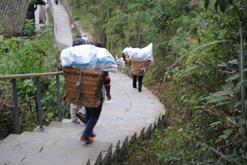 貴州省（中国）を訪ねて～作家・秋山秀一「旅の記憶(43)」