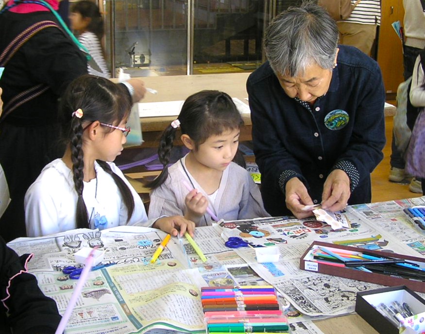 あびこ子どもまつり 工芸工作室でのおもちゃ作り