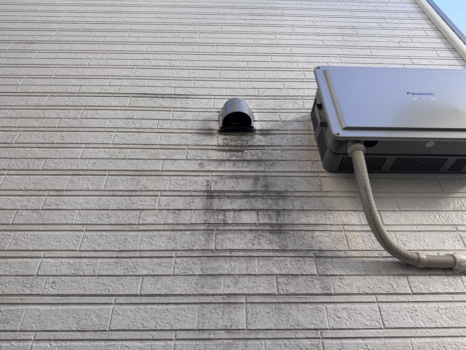 排気口の油汚れ before