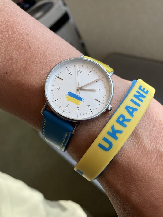 空爆にだって夢や希望は消せやしない ウクライナと佐倉の子どもが描く未来のまち絵画展