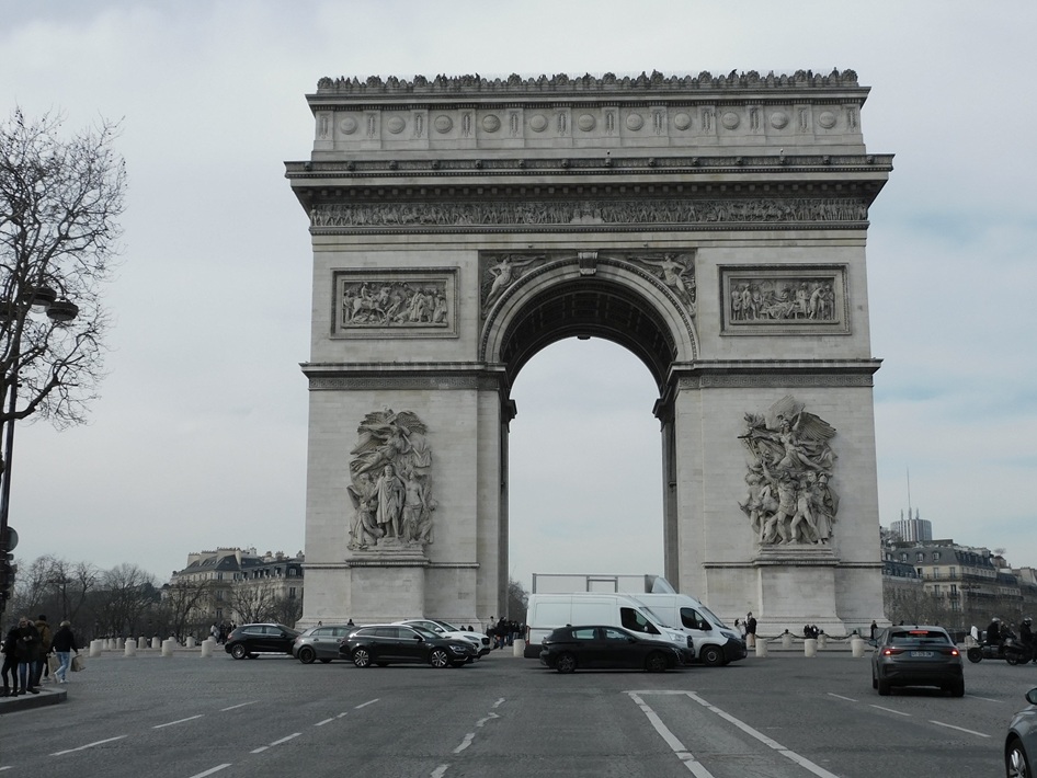 パリ（フランス）を訪ねて～作家・秋山秀一「旅の記憶(46)」