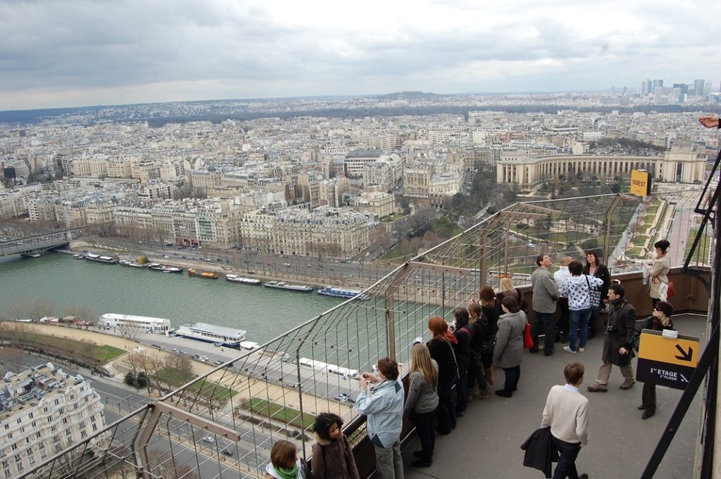 パリ（フランス）を訪ねて～作家・秋山秀一「旅の記憶(46)」