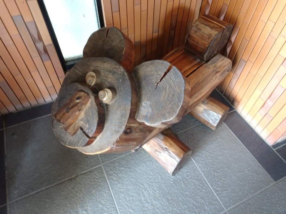 私設自然史図書室「リスの本棚」