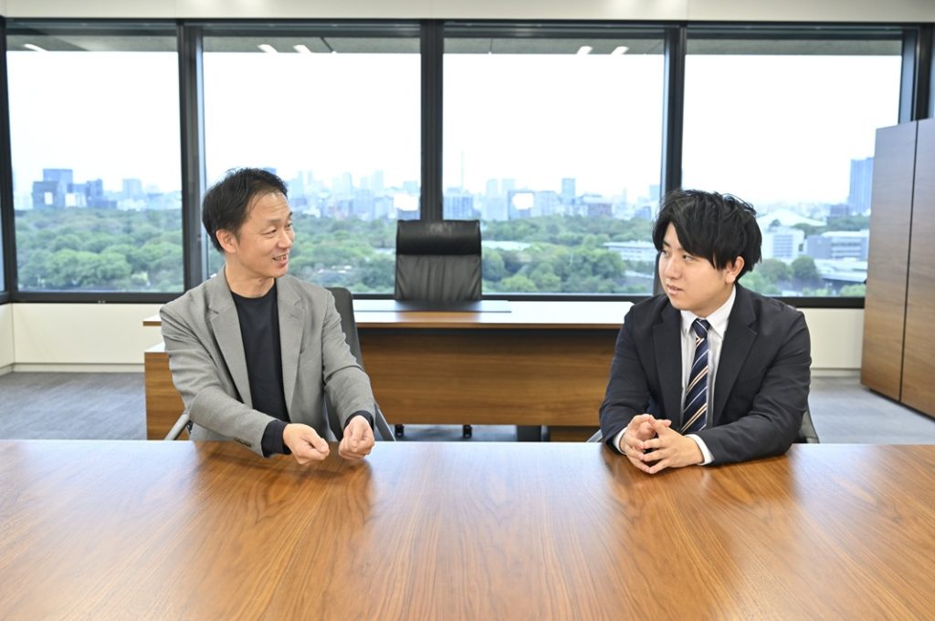 【M&A仲介業】株式会社ストライク