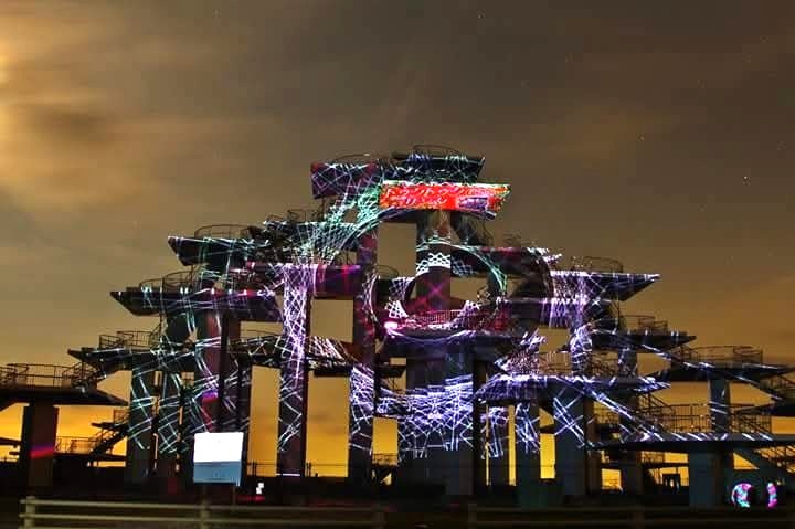 富津を駆ける！トゥクトゥクサンタ【富津市】　