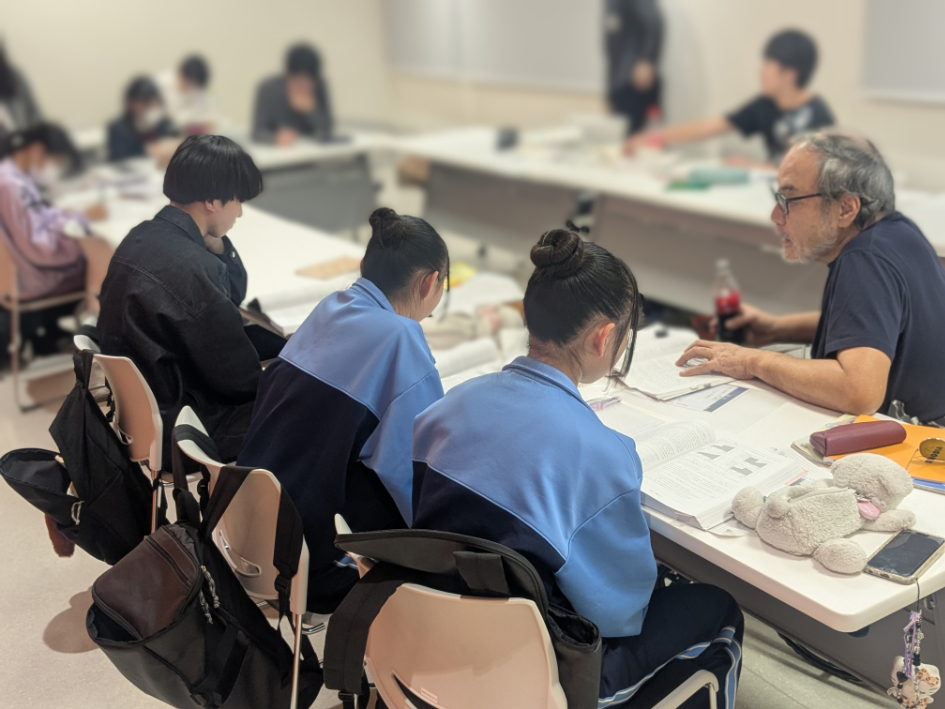 時に楽しく、時に集中して勉強を