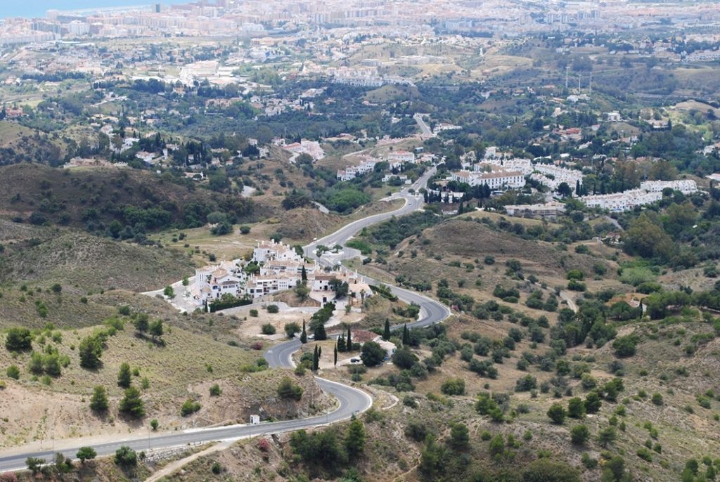 ミハス(スペイン)を訪ねて~作家・秋山秀一「旅の記憶(48)」