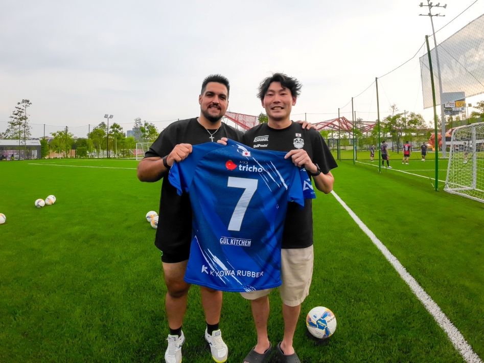 RICE MEET U代表の及川峻幸さん（右）