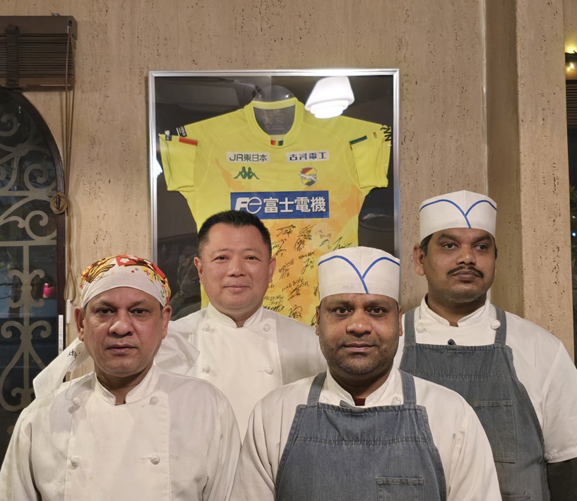 インド・スリランカレストラン サマナラ　スタッフの皆さん