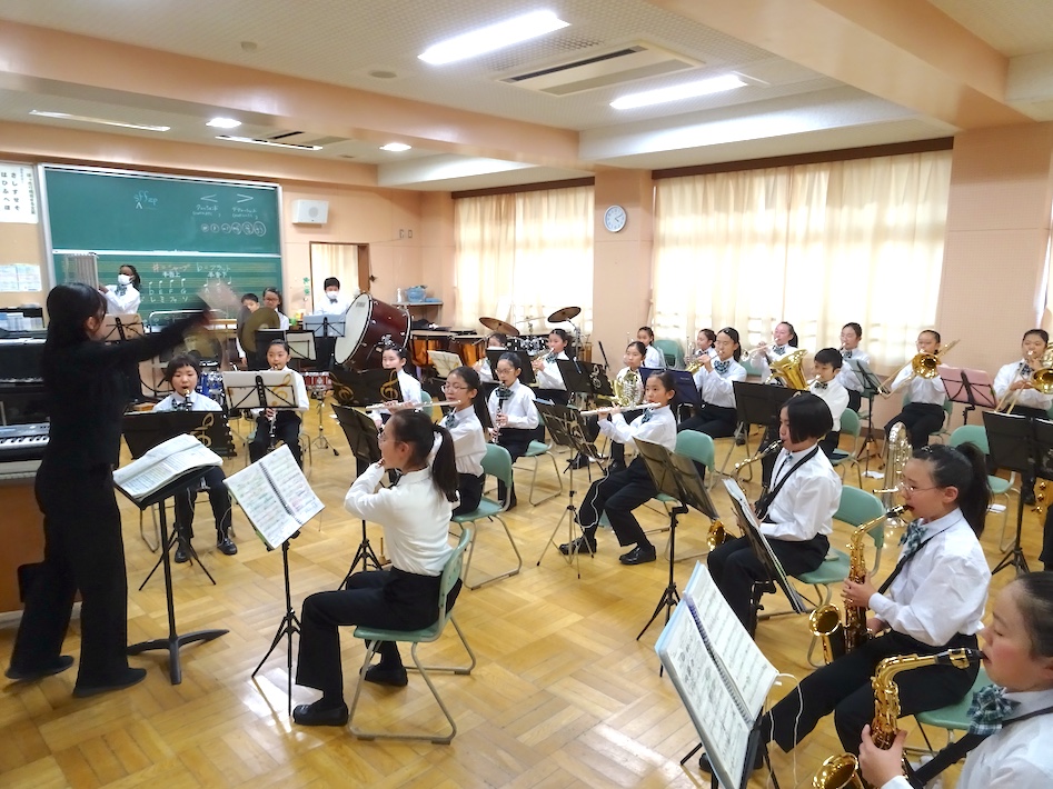 日本学校合奏コンクールで最優秀賞連続獲得　努力の伝統引き継ぐ　海神南小学校器楽部