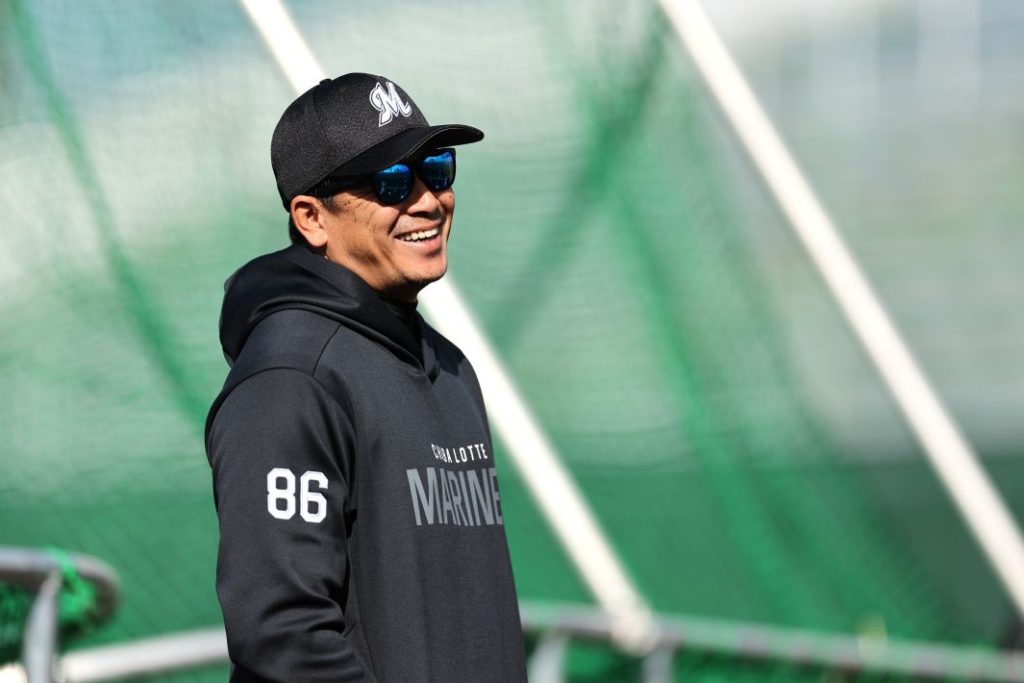 千葉ロッテマリーンズ新シーズンへ始動！　現役時代より、ファンからは「サブロー」の愛称で親しまれています